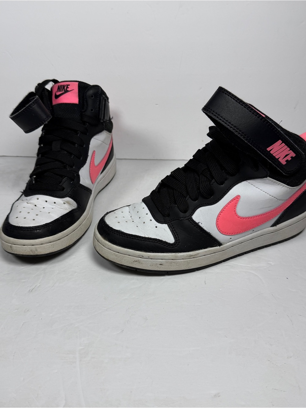 Nike Court Borough 2 Mid White Sunset Pulse - Size 3.5Y